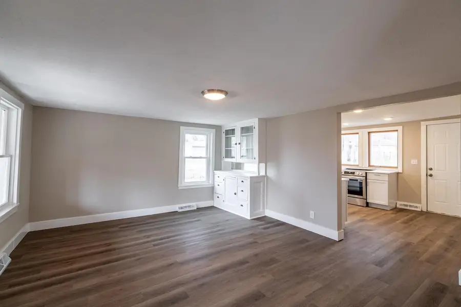 404 4th AVENUE N, Onalaska, WI 54650 - #3