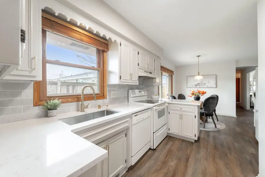 2108 25th AVENUE, Kenosha, WI 53140 - #3