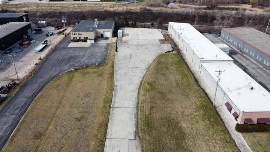 N57W13366 CARMEN AVENUE, Menomonee Falls, WI 53051 - #3