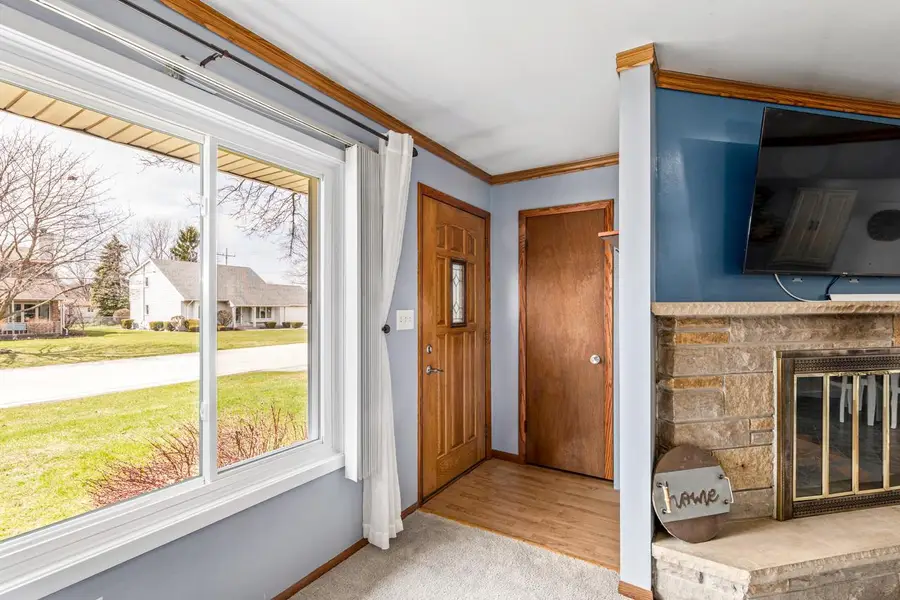 4386 S Honey Creek DRIVE, Greenfield, WI 53220 - #2