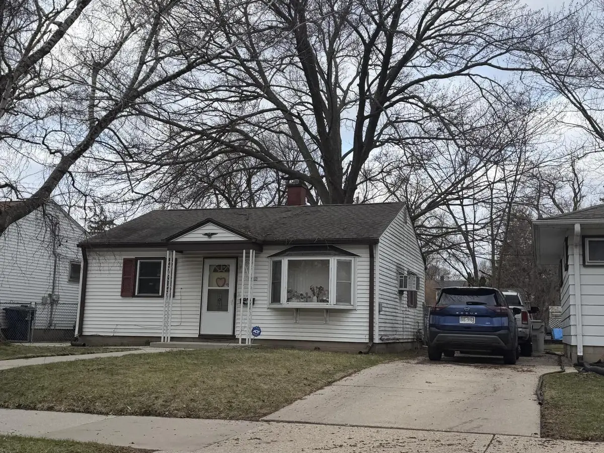 5037 N 48th STREET, Milwaukee, WI 53218 - #1