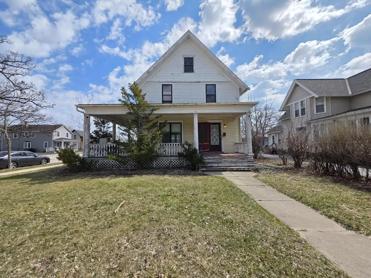 127 Walnut STREET, Oconomowoc, WI 53066 - #1