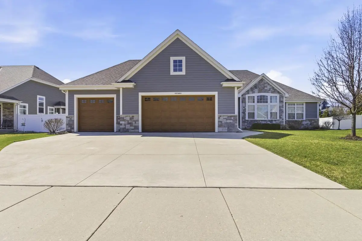 W47N863 Bobolink AVENUE, Cedarburg, WI 53012 - #1