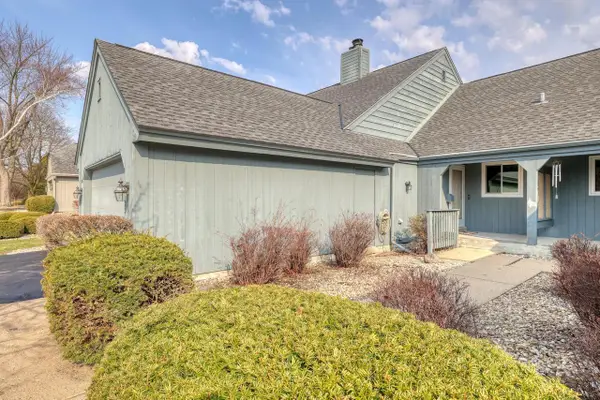 2324 W Cumberland COURT, Mequon, WI 53092