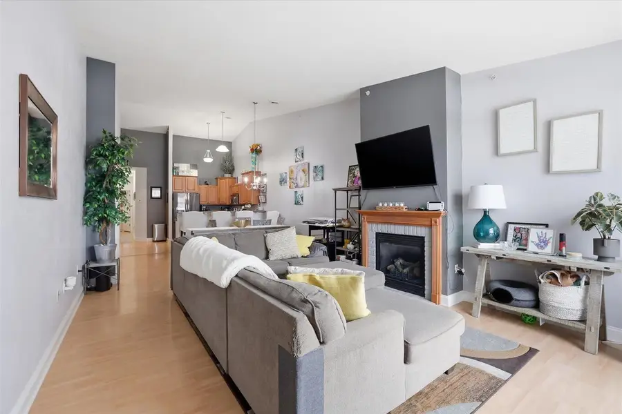 W206N16731 Blackberry CIRCLE #1526, Jackson, WI 53037 - #2