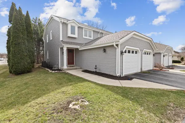 2423 Willowood DRIVE #A, Waukesha, WI 53188
