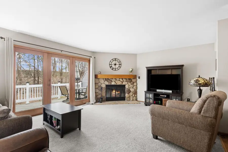 2423 Willowood DRIVE #A, Waukesha, WI 53188 - #3