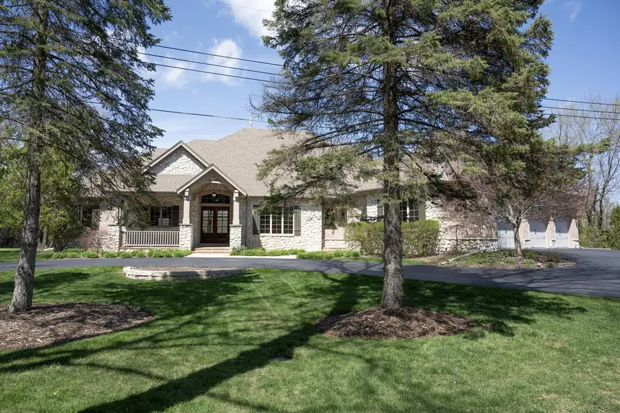 1512 W County Line ROAD, Mequon, WI 53092 - #2