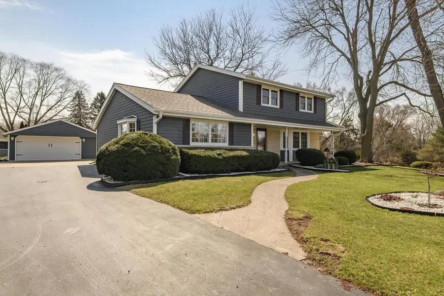 770 Linden LANE, Brookfield, WI 53045 - #2