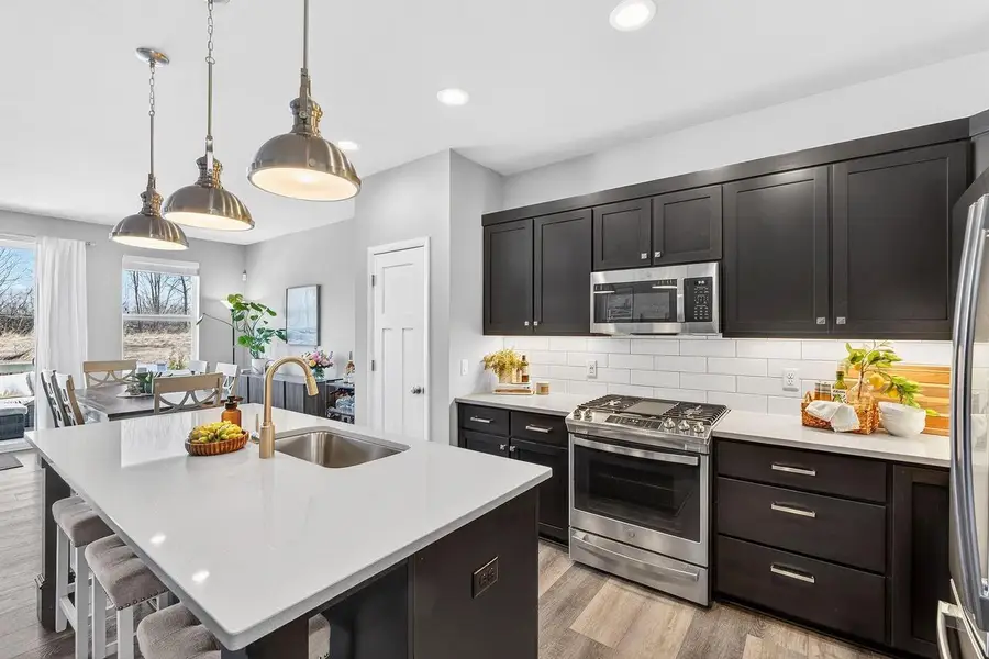 N62W21752 Augusta PARKWAY, Menomonee Falls, WI 53051 - #3