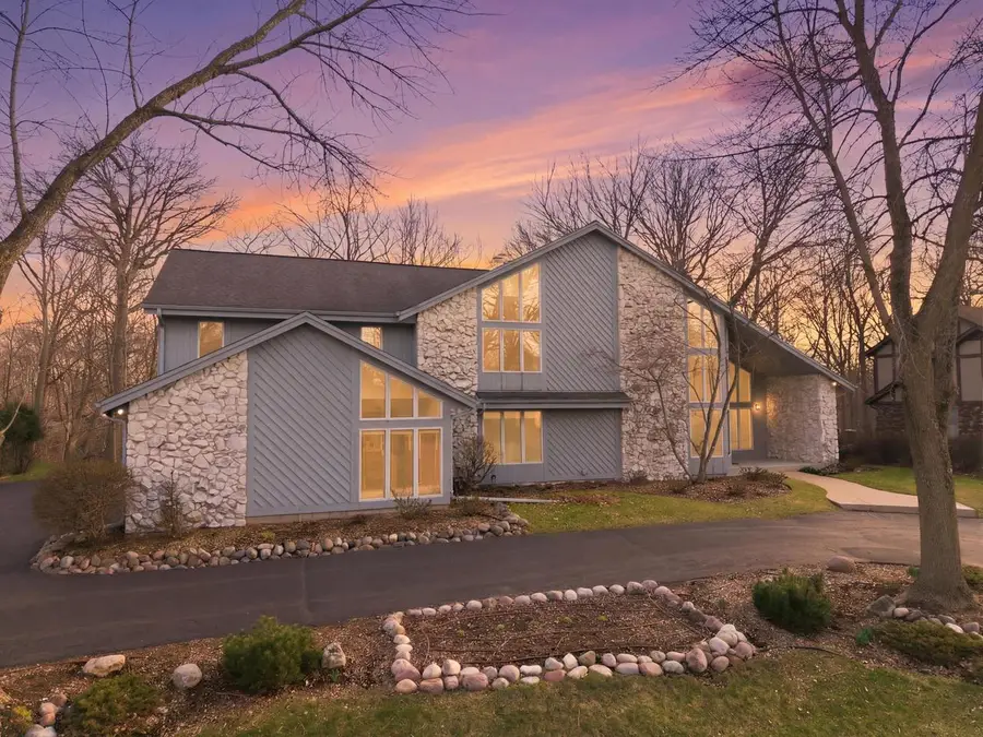 301 W Ravine Baye ROAD, Milwaukee, WI 53217 - #2