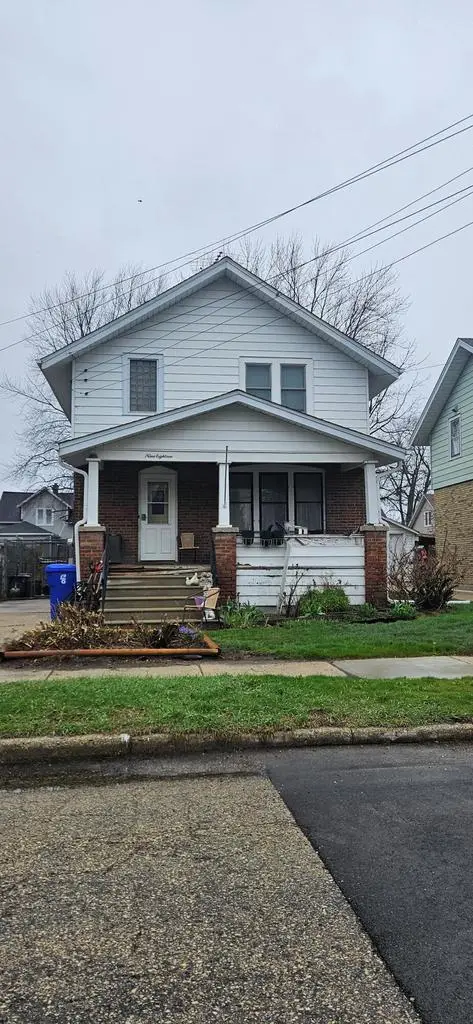 918 74th STREET, Kenosha, WI 53143