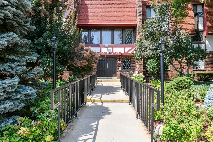 5253 N Lovers Ln ROAD #223, Milwaukee, WI 53225 - #2