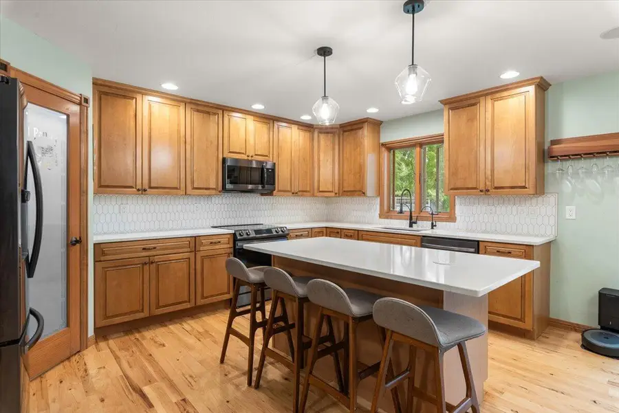 336 Kettle Moraine DRIVE N, Slinger, WI 53086 - #2