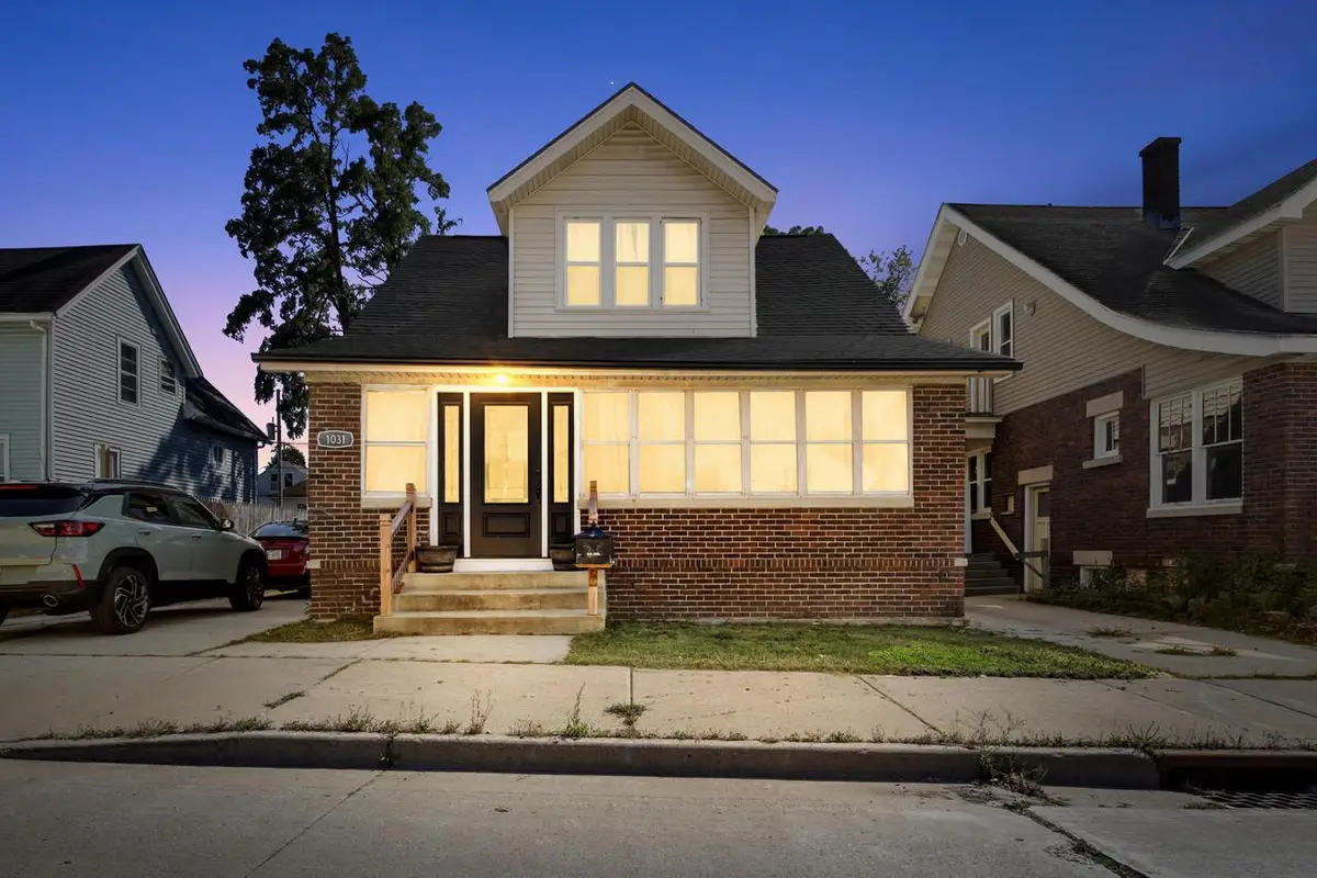 1031 W Washington STREET, West Bend, WI 53095 - #1