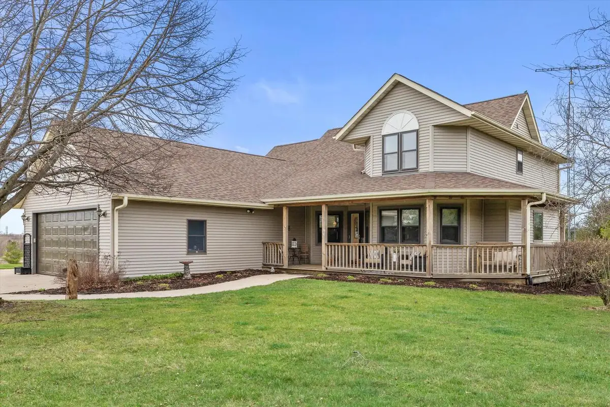 820 172nd AVENUE, Union Grove, WI 53182 - #1