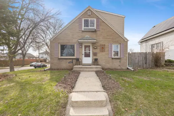 1981 S 75th STREET, West Allis, WI 53219