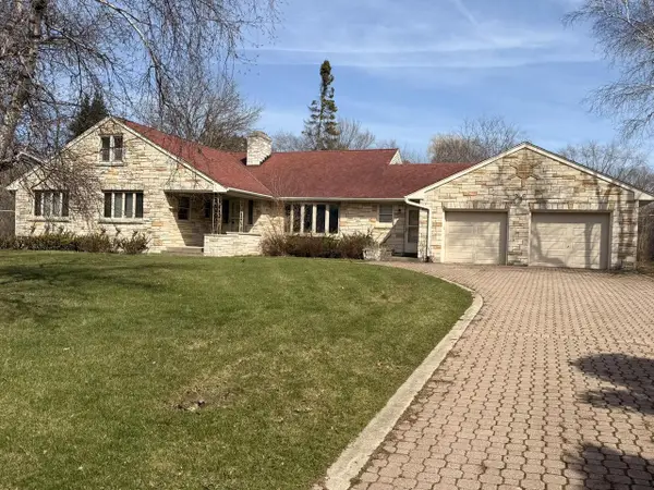170 N Rolland ROAD, Brookfield, WI 53005