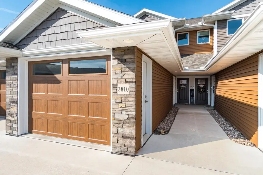 3810 Sunnyside DRIVE, La Crosse, WI 54601 - #2