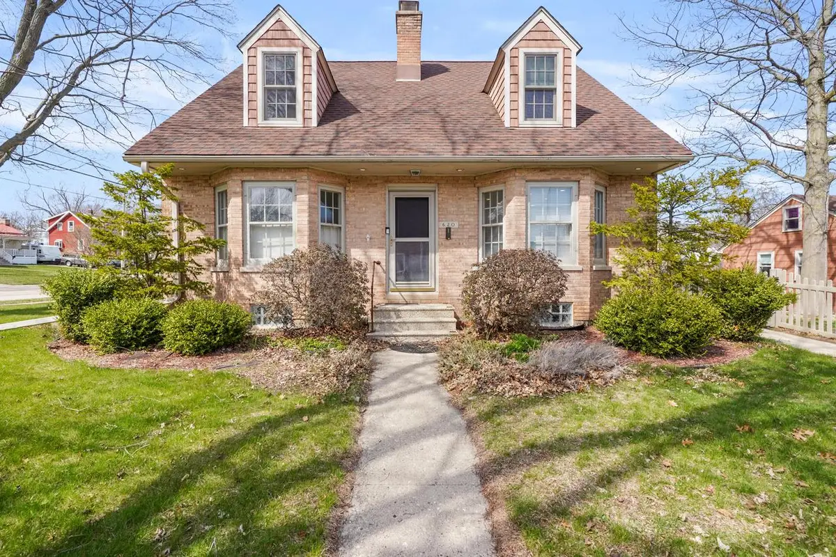 620 73rd STREET, Kenosha, WI 53143 - #1