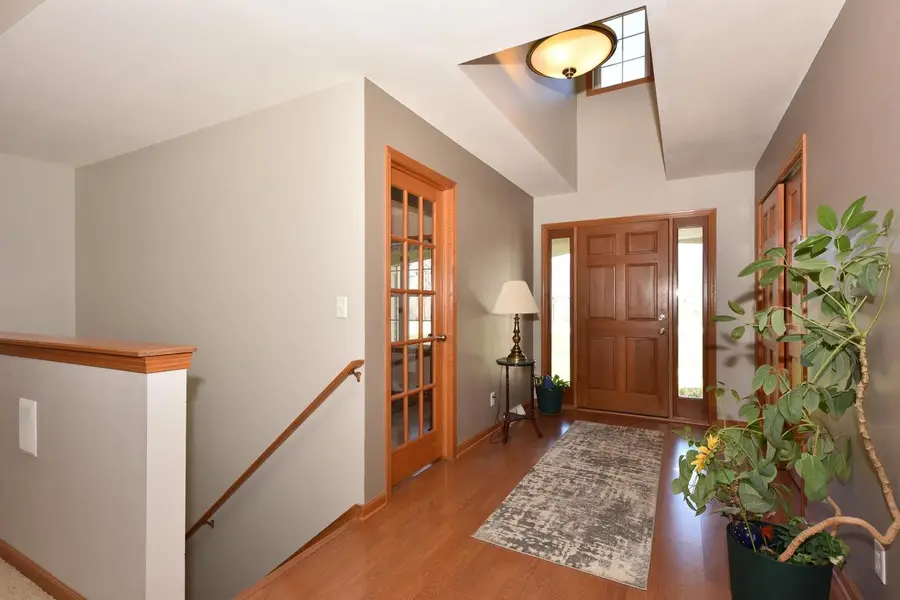 550 Hunters CROSSING S, Slinger, WI 53086 - #2