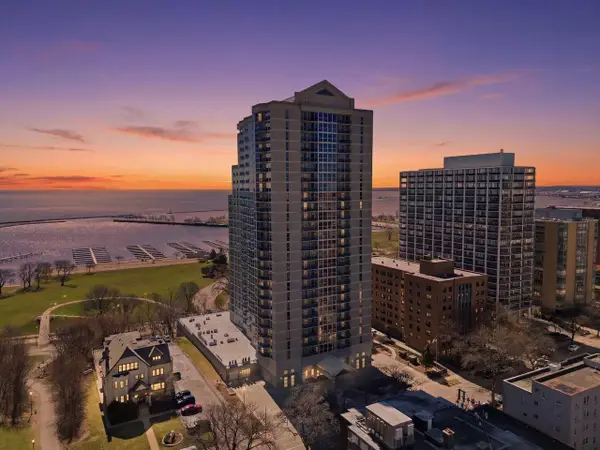 1660 N Prospect AVENUE #812, Milwaukee, WI 53202