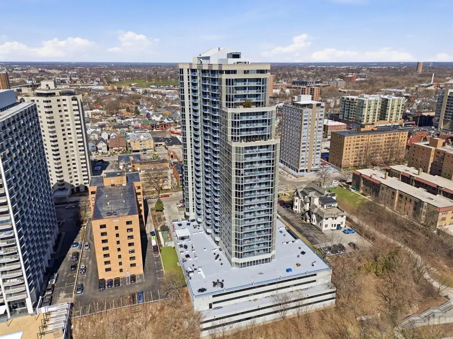 1660 N Prospect AVENUE #812, Milwaukee, WI 53202 - #2