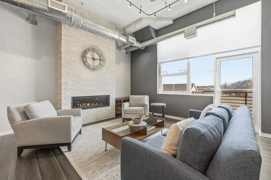 705 Village Green WAY #404, West Bend, WI 53090 - #2