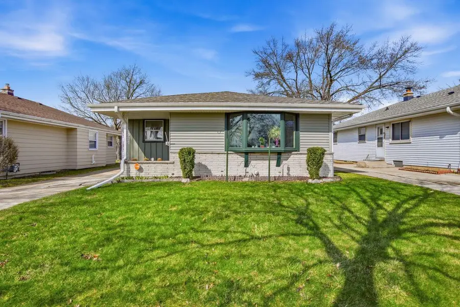 4901 N 104th STREET, Milwaukee, WI 53225 - #2