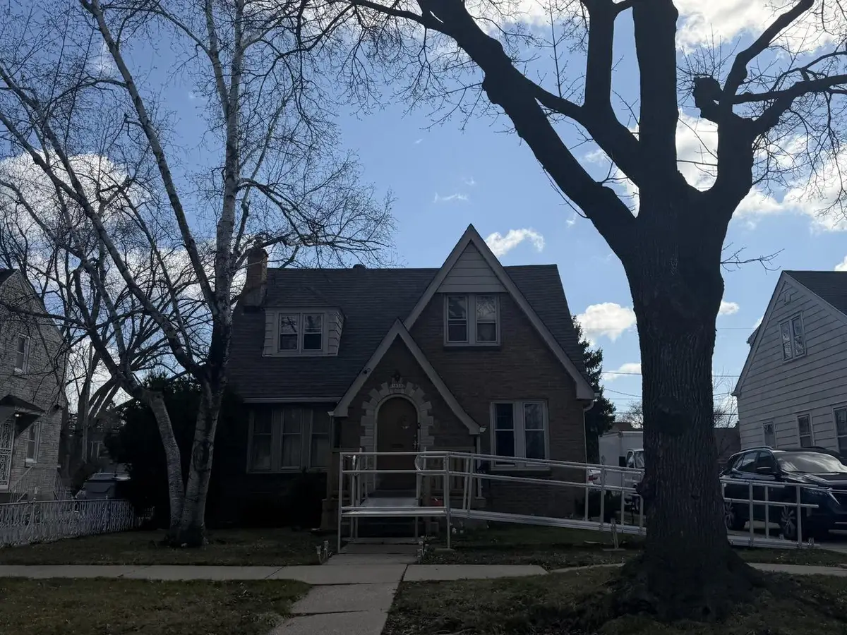 5858 N 40th STREET, Milwaukee, WI 53209 - #1