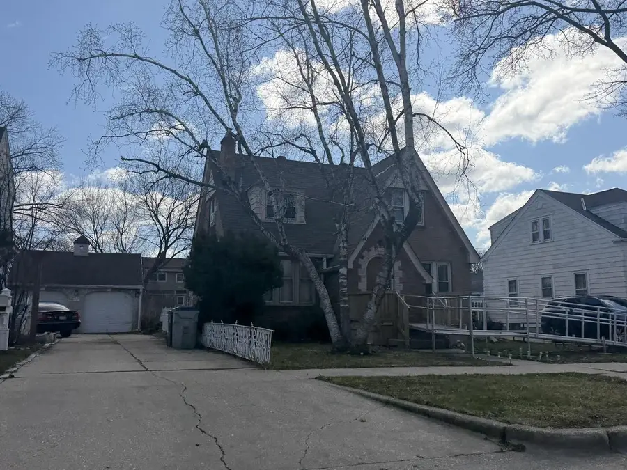 5858 N 40th STREET, Milwaukee, WI 53209 - #2