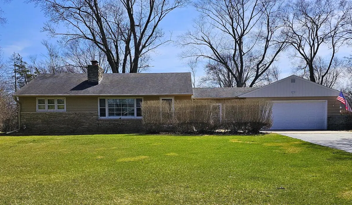 N81W15815 Robinhood DRIVE, Menomonee Falls, WI 53051 - #1