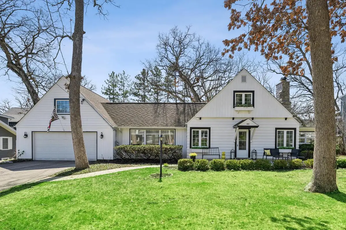 261 Waubun DRIVE, Fontana, WI 53125 - #1