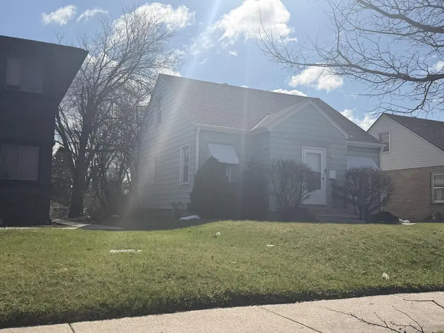4548 N 76th STREET, Milwaukee, WI 53218 - #2
