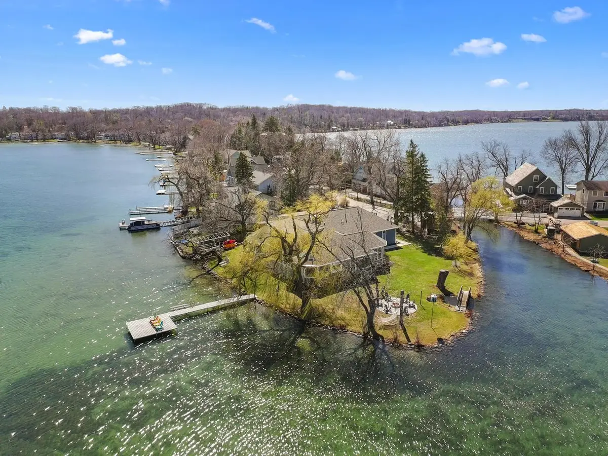 298 W Park DRIVE, Twin Lakes, WI 53181 - #1