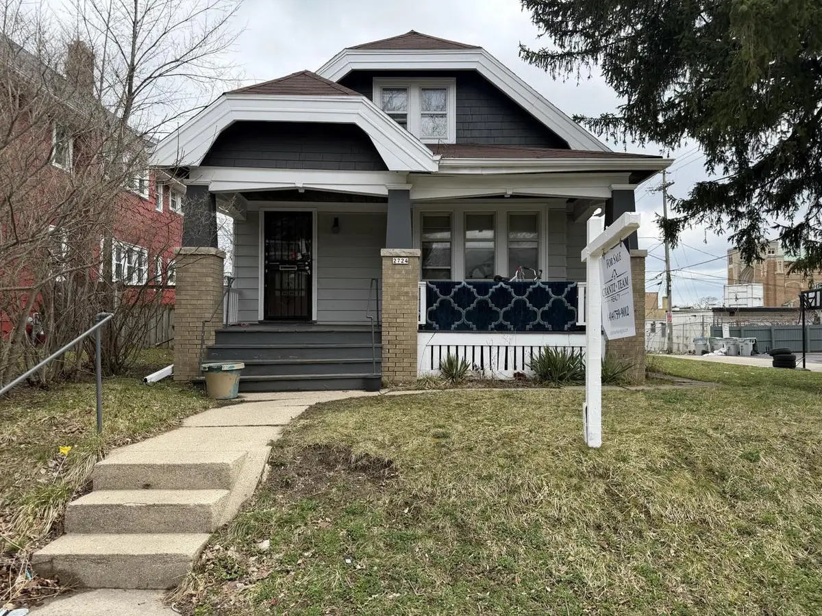2724 N 53rd STREET, Milwaukee, WI 53210 - #1