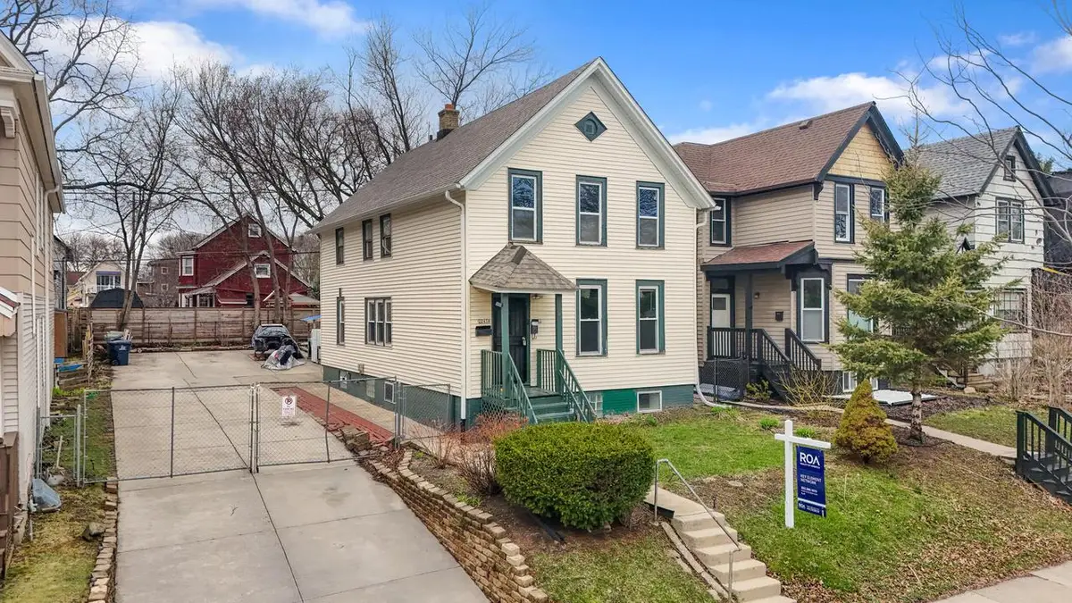 2243 S Woodward STREET, Milwaukee, WI 53207 - #1