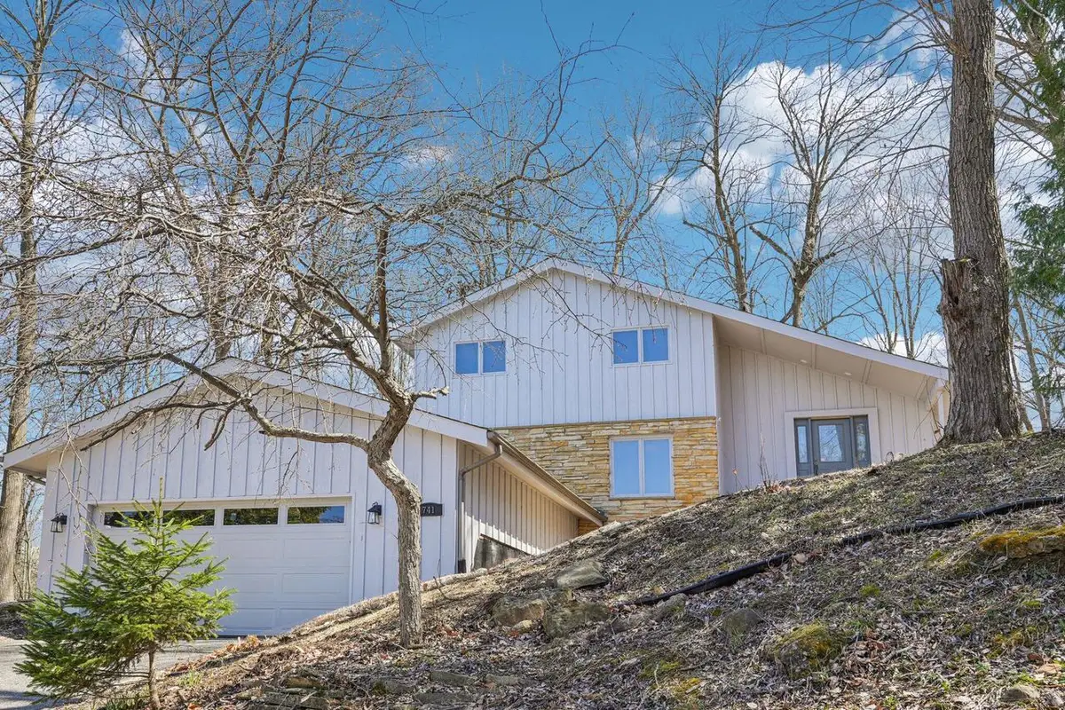 741 Summit COURT, West Bend, WI 53095 - #1