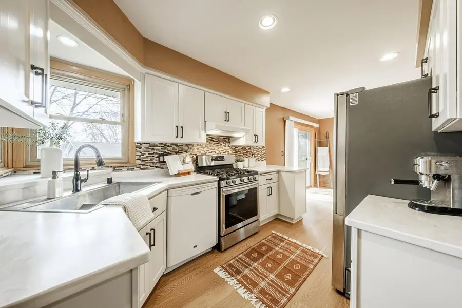 W180N8273 Town Hall ROAD, Menomonee Falls, WI 53051 - #2