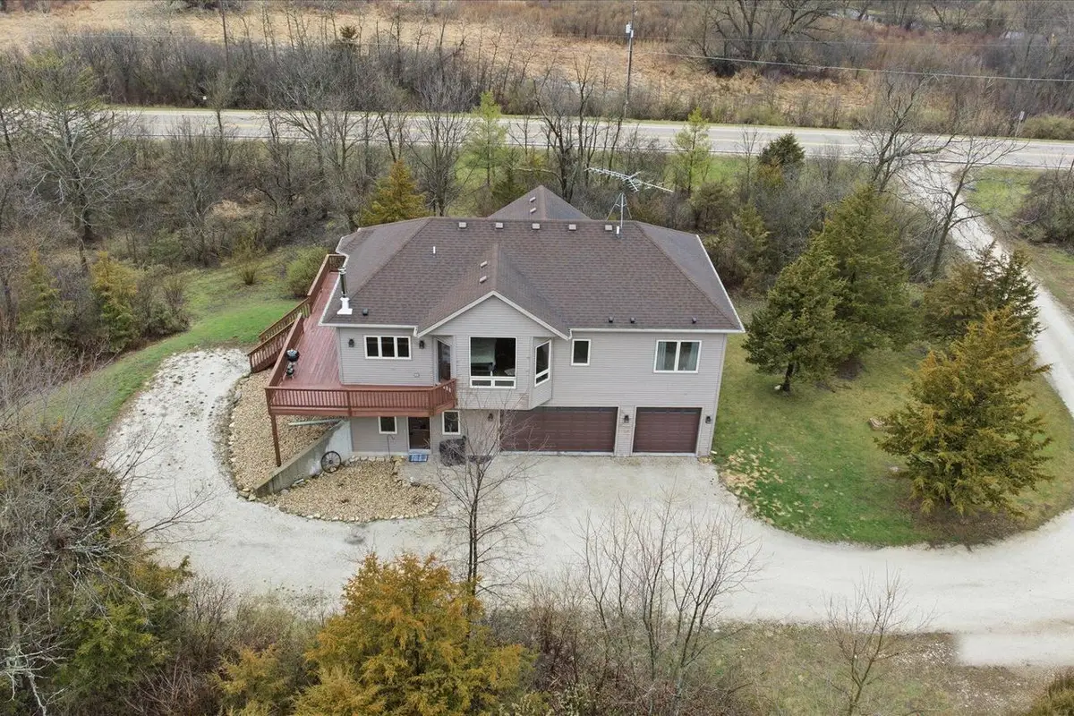 N7026 County Rd DD, Burlington, WI 53105 - #1