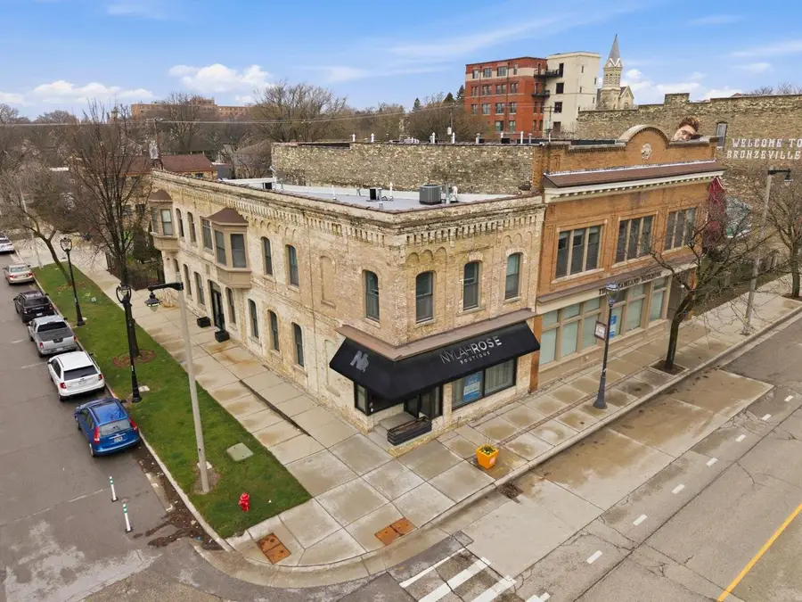 314 Vine STREET #6, Milwaukee, WI 53212 - #2