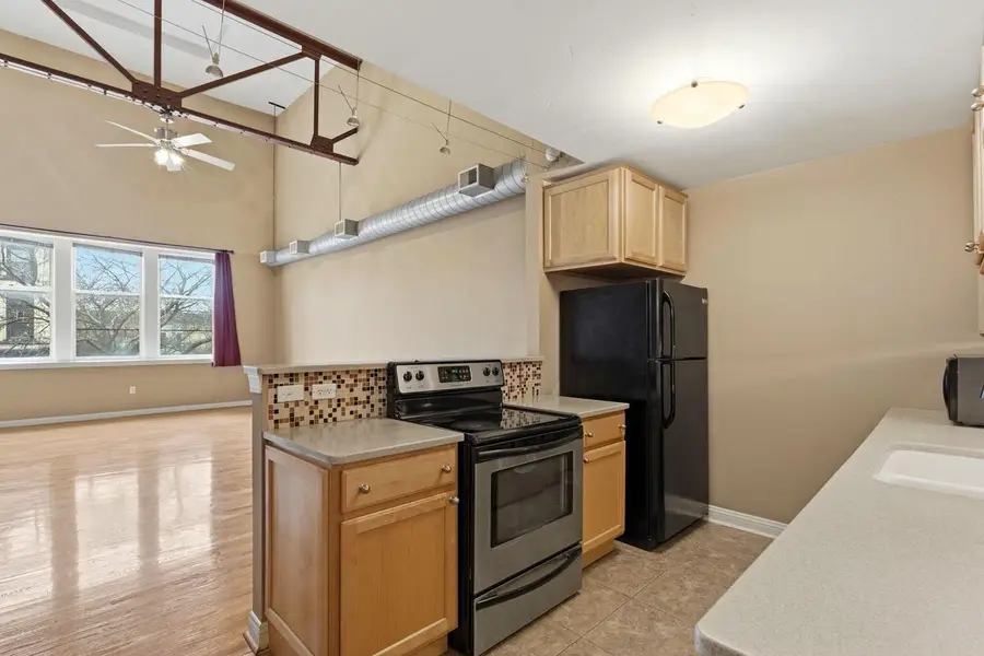 314 Vine STREET #6, Milwaukee, WI 53212 - #3