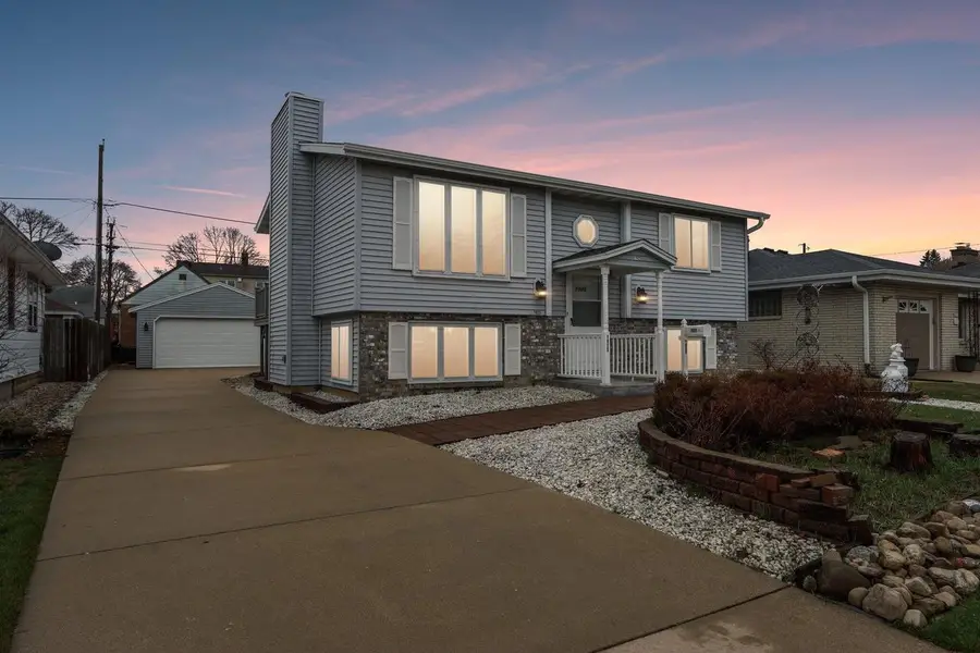 1925 E Van Beck AVENUE, Saint Francis, WI 53235 - #3