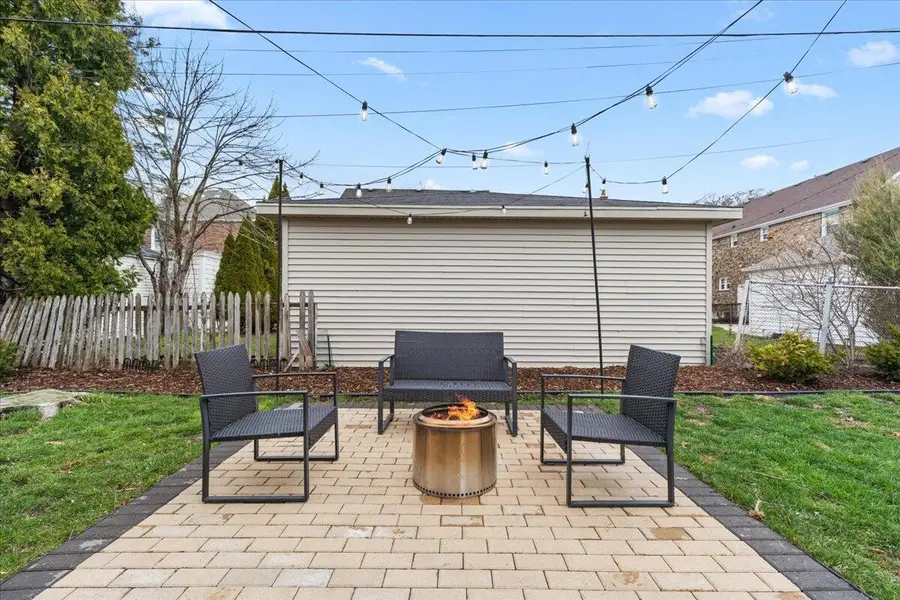 3865 N Morris BOULEVARD #3867, Shorewood, WI 53211 - #3