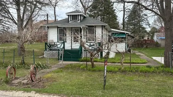 W862 Florence ROAD, Genoa City, WI 53128