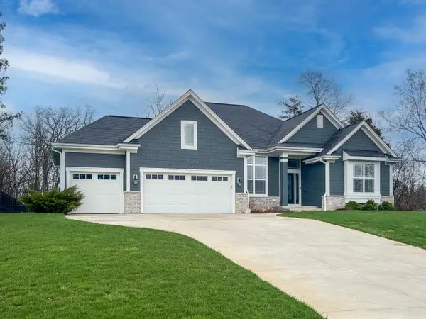 2921 Seven Oaks COURT, Kansasville, WI 53139