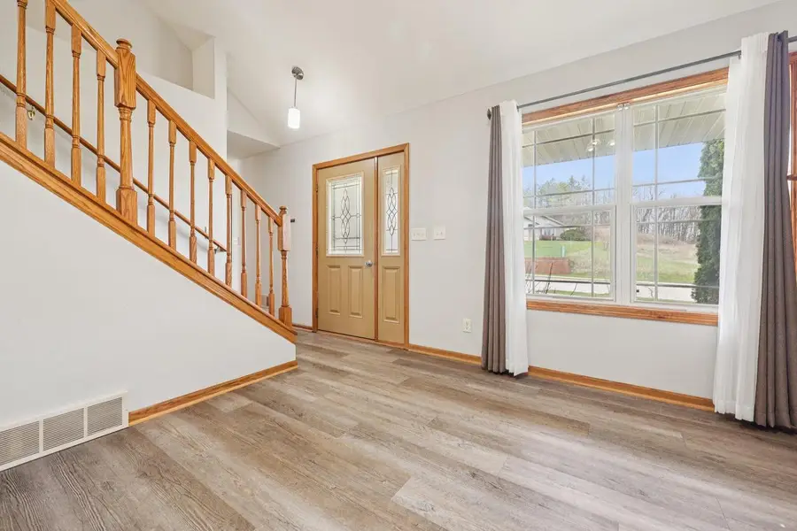 111 Silver Fox DRIVE, Kewaskum, WI 53040 - #2