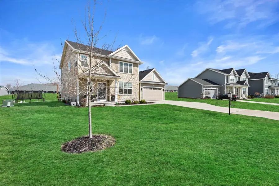 N62W21744 Masters DRIVE, Menomonee Falls, WI 53051 - #2