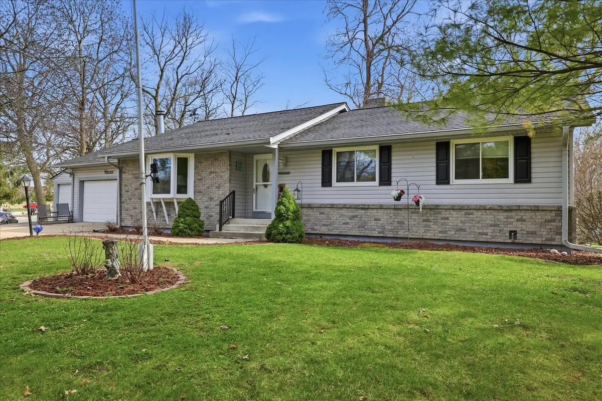 N8973 E Miramar DRIVE, East Troy, WI 53120 - #1