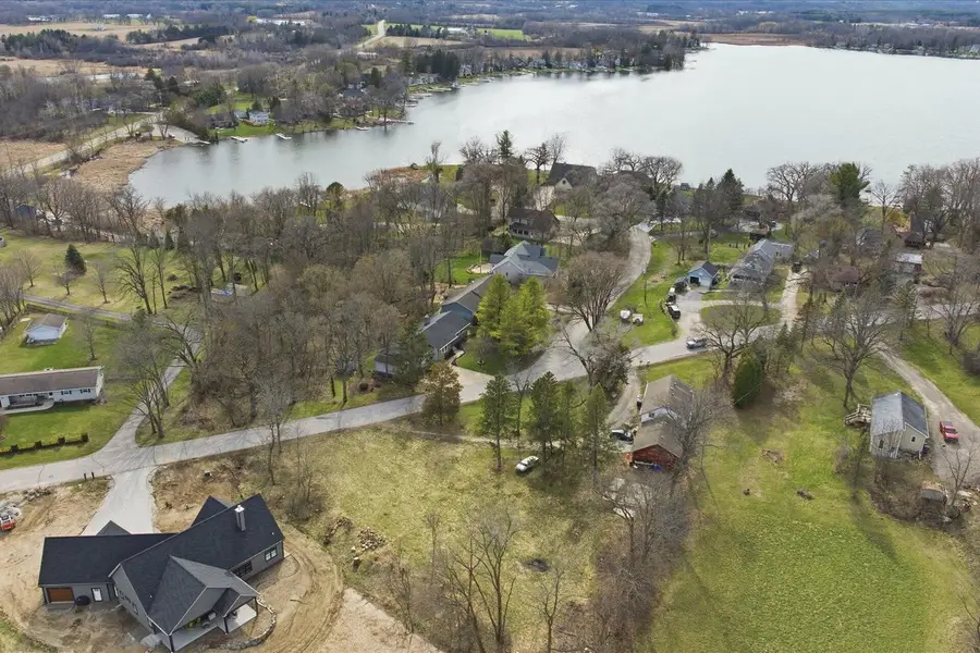 N8973 E Miramar DRIVE, East Troy, WI 53120 - #2